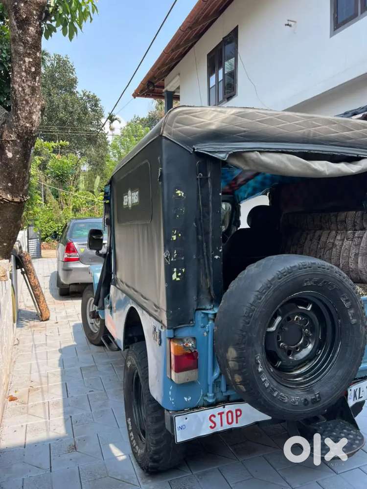 4x4 Mahindra Major Jeep
