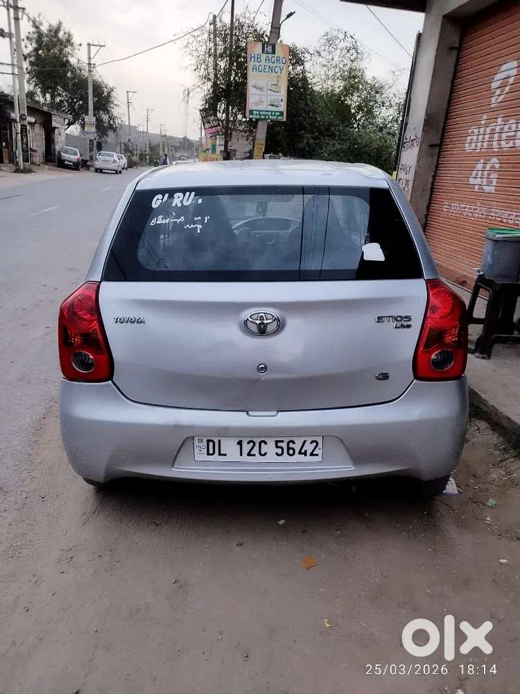 Toyota Etios Liva 2011