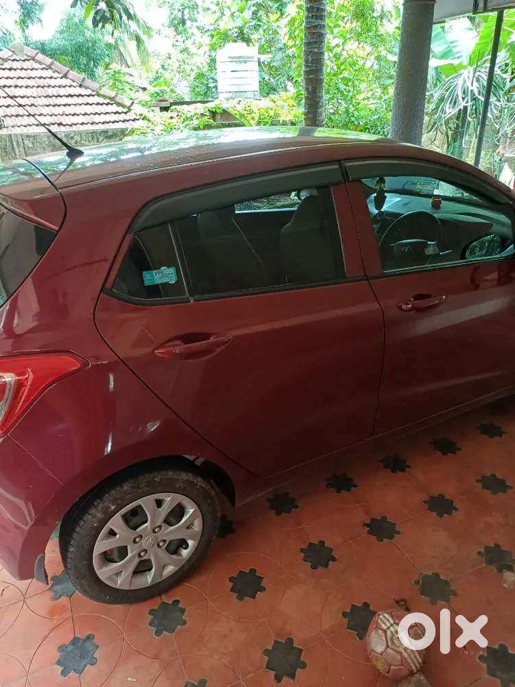 Hyundai Grand I10 2016 Petrol 32000 Km Driven