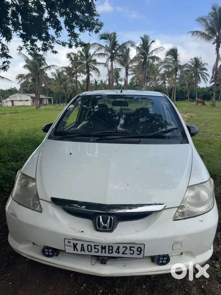 Good Condition Urgently Sale Single Hand Use
