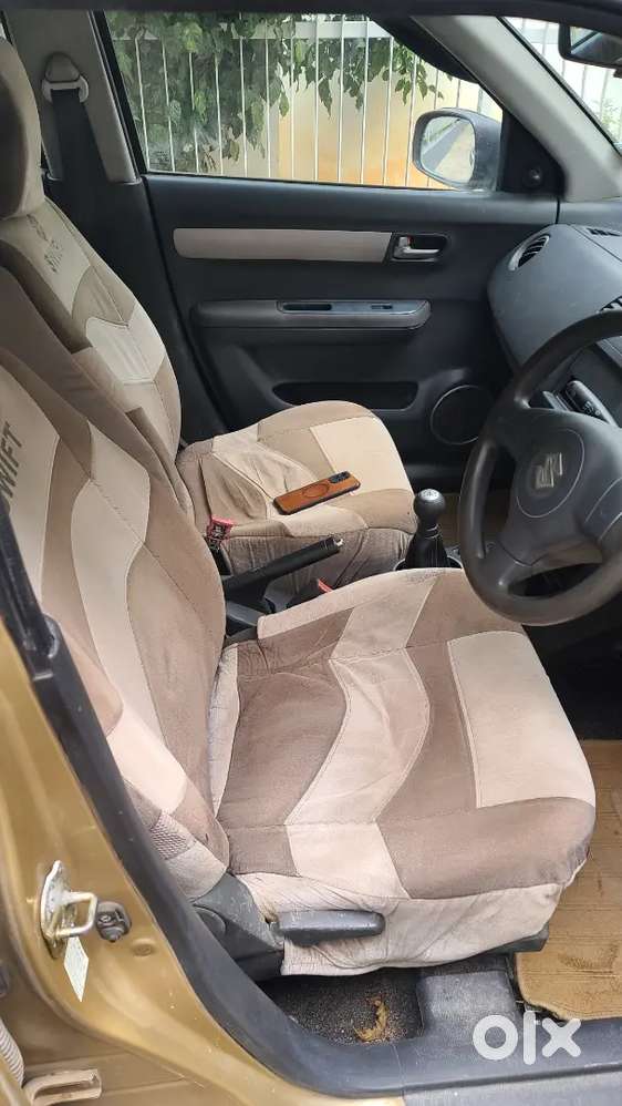Maruti Suzuki Swift 2006 Petrol 118000 Km Driven