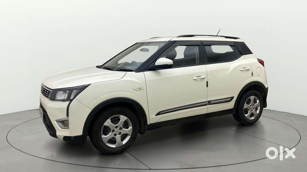 Mahindra Xuv300 1.2 W6 Amt Petrol, 2021, Petrol