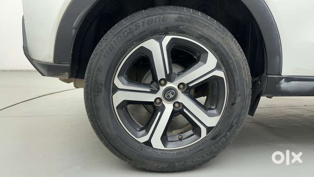 Tata Nexon 1.5 Revotorq Xza Plus S Amt, 2021, Petrol