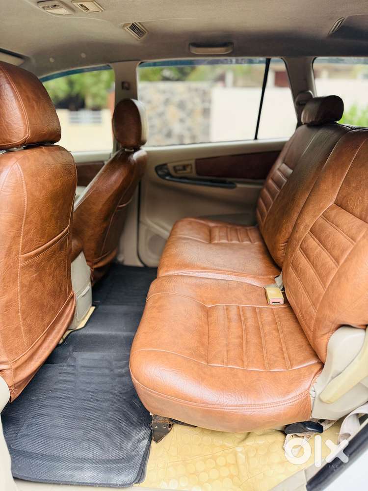 Toyota Innova 2.5 G (diesel) 8 Seater, 2012, Diesel