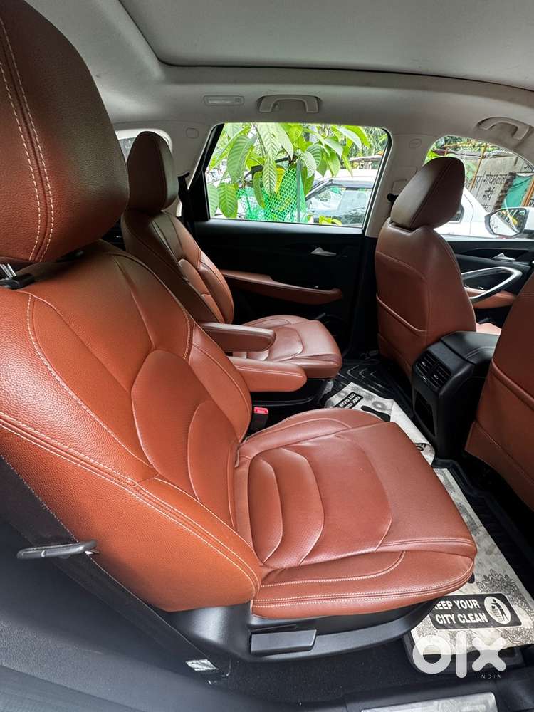 Mg Hector Plus 2022