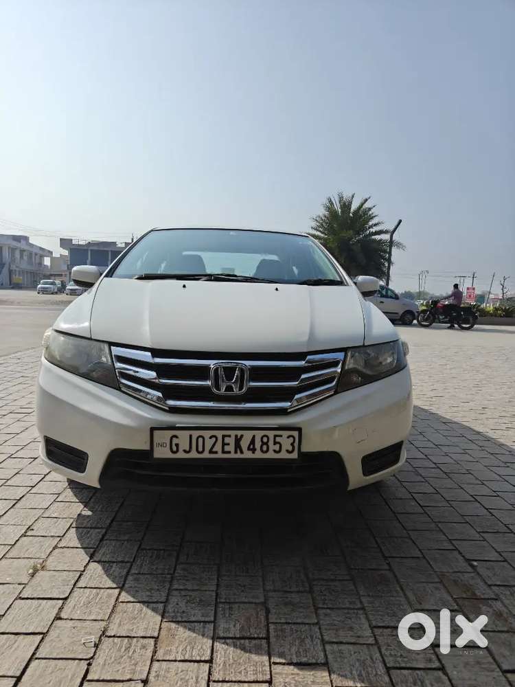 Honda City I-vtech Petrol / Cng