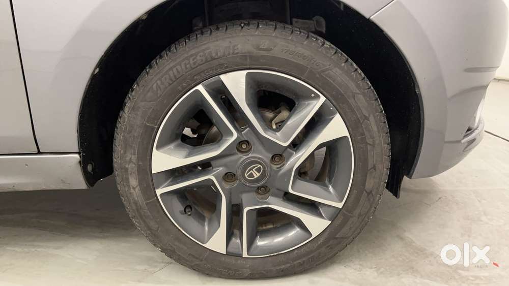 Tata Tigor Xza, 2018, Petrol