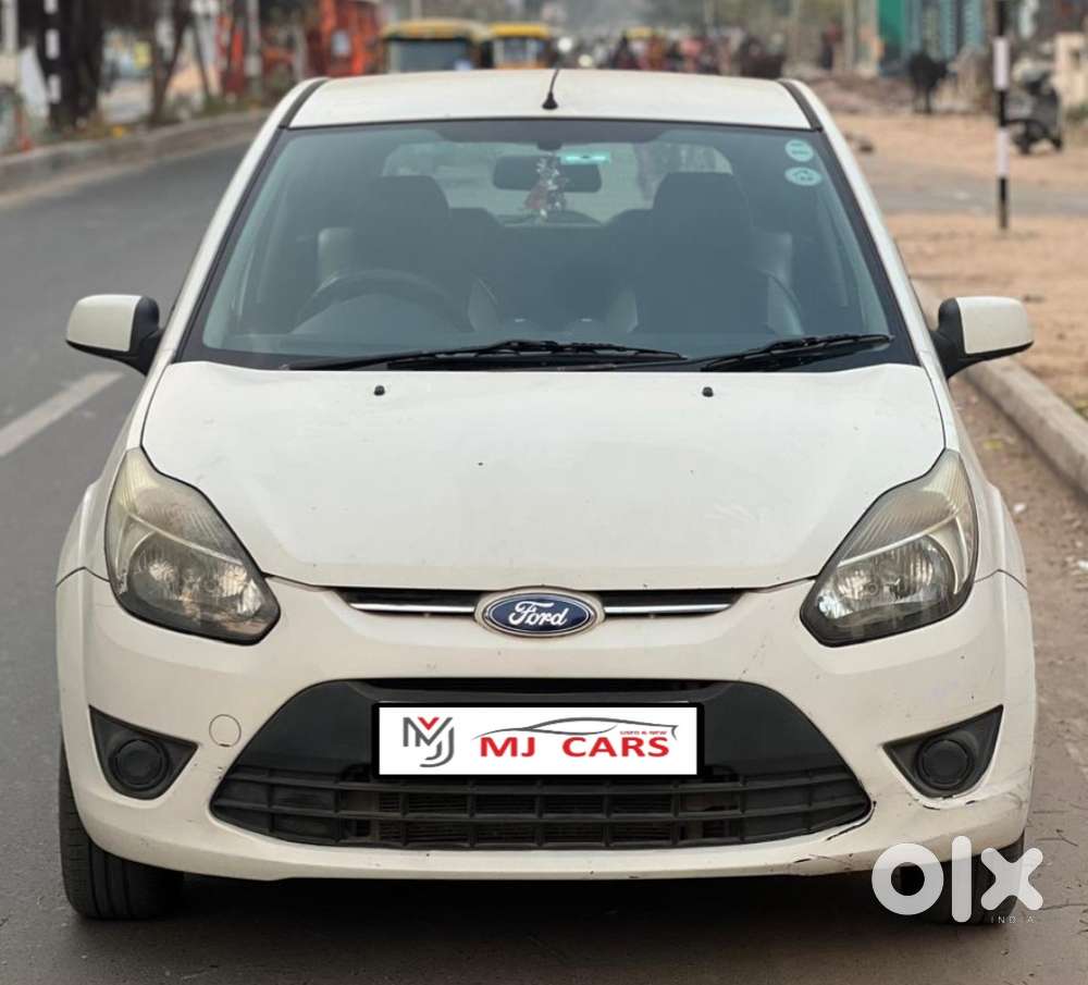 Ford Figo 1.2 Duratec Petrol Zxi, 2011, Petrol