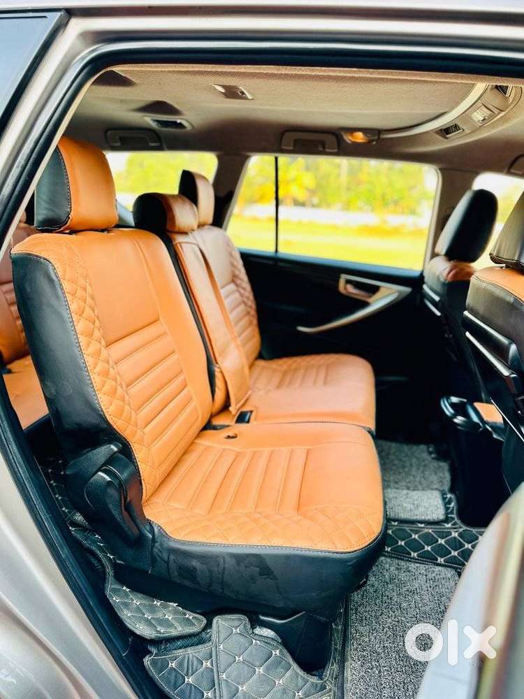 Toyota Innova Crysta 2.4 V, 2016, Diesel