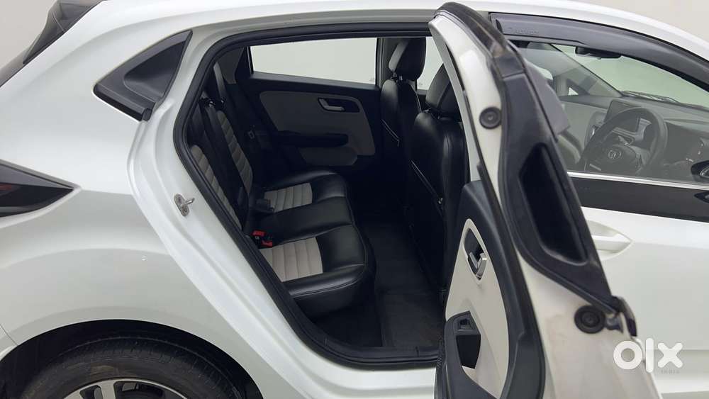 Tata Altroz 1.2 Xz Plus I-turbo, 2022, Petrol