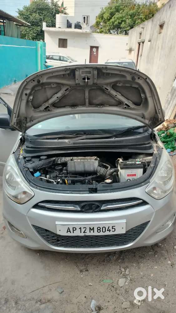 Hyundai I10 Sportz 2012