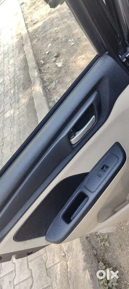 Honda Amaze 2019 Diesel Well Maintained