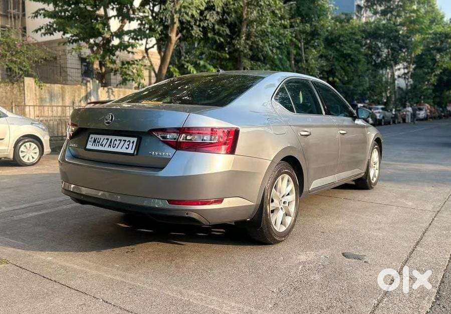 Skoda Superb L&k 1.8 Tsi At, 2019, Petrol