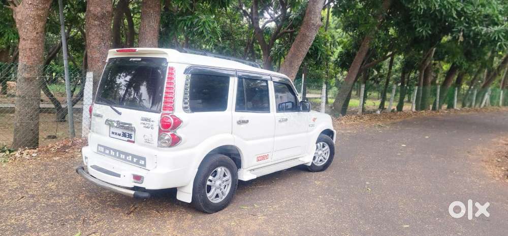 Mahindra Scorpio Vlx Airbags Bs Iii, 2013