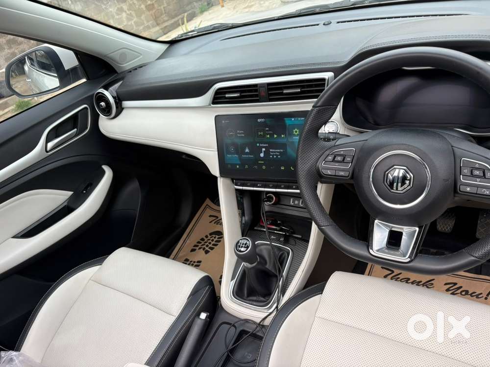 Mg Astor Petrol 2025 Manual 7500 Km Driven