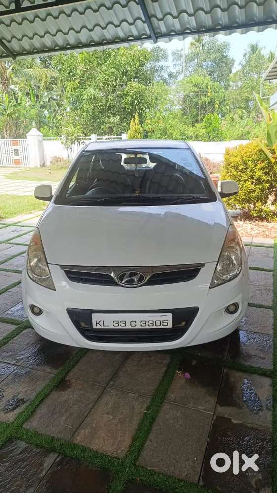 Hyundai I20 Magna Crystel White Diesel