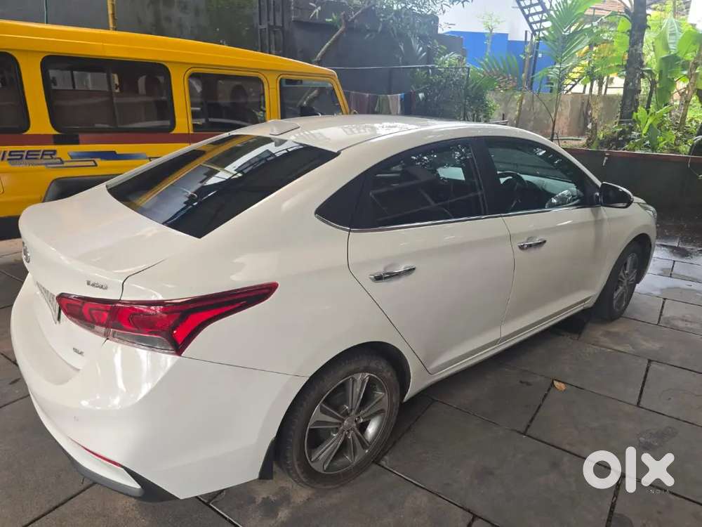 Full Option Verna 2017 Diesel Manual 195000 Km First Negotioble