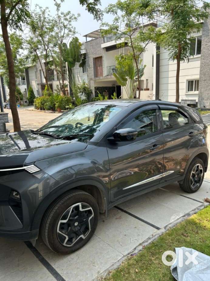 Tata Nexon Fearless Plus (ps) 1.2 Petrol Dca (adas) Red Dark Edition..