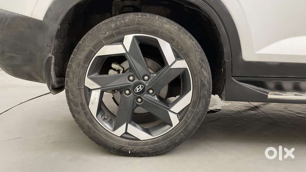 Hyundai Alcazar Signature (o) 6 Str 1.5 Petrol Dct, 2023, Petrol