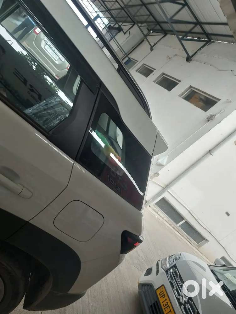 Maruti Brezza Lxi 2026