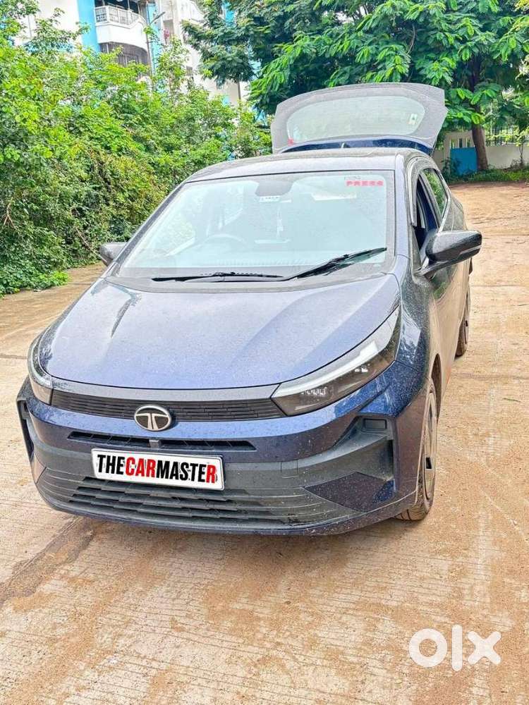 Tata Altroz Xe Petrol, 2025, Petrol