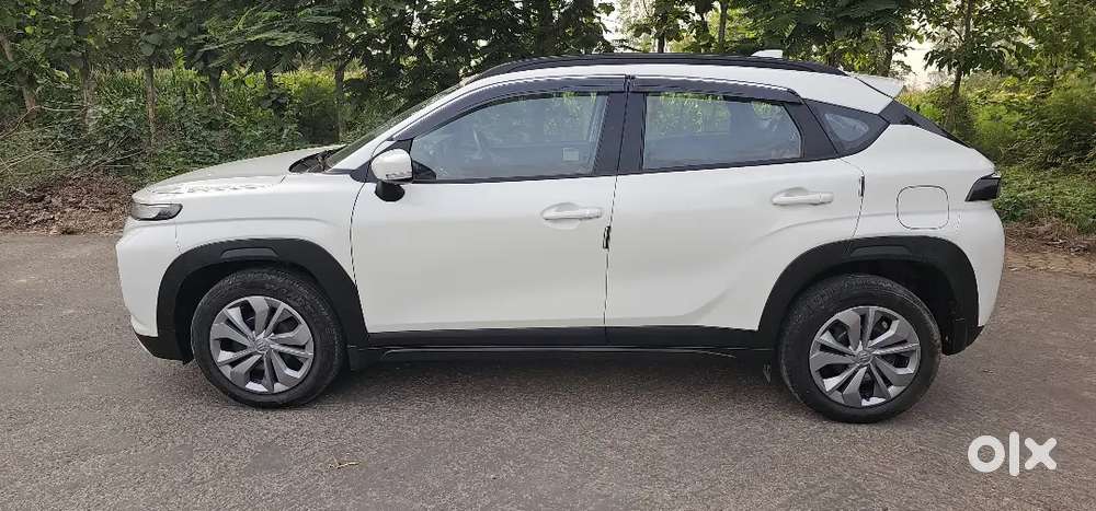 Maruti Suzuki Fronx 2025 Cng & Hybrids 10400 Km Driven