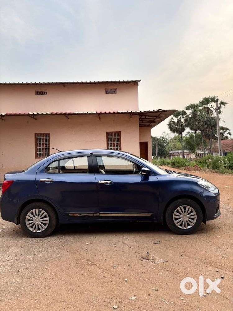 Maruti Suzuki Swift Dzire 1.3 Vxi, 2022, Petrol