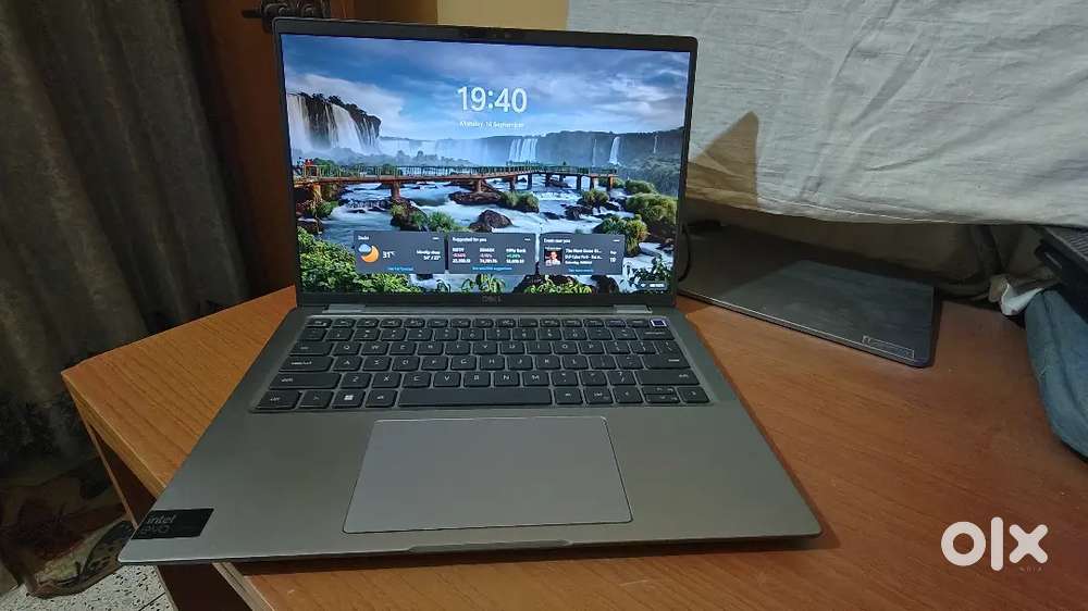 Dell Latitude 7450 AI Laptop | Intel Core Ultra 7 | 32GB RAM | Ultra-S