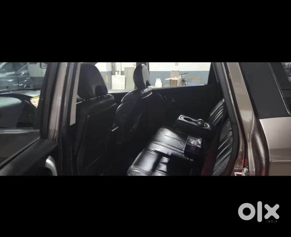 Mahindra Xuv500 2018 Diesel Brown