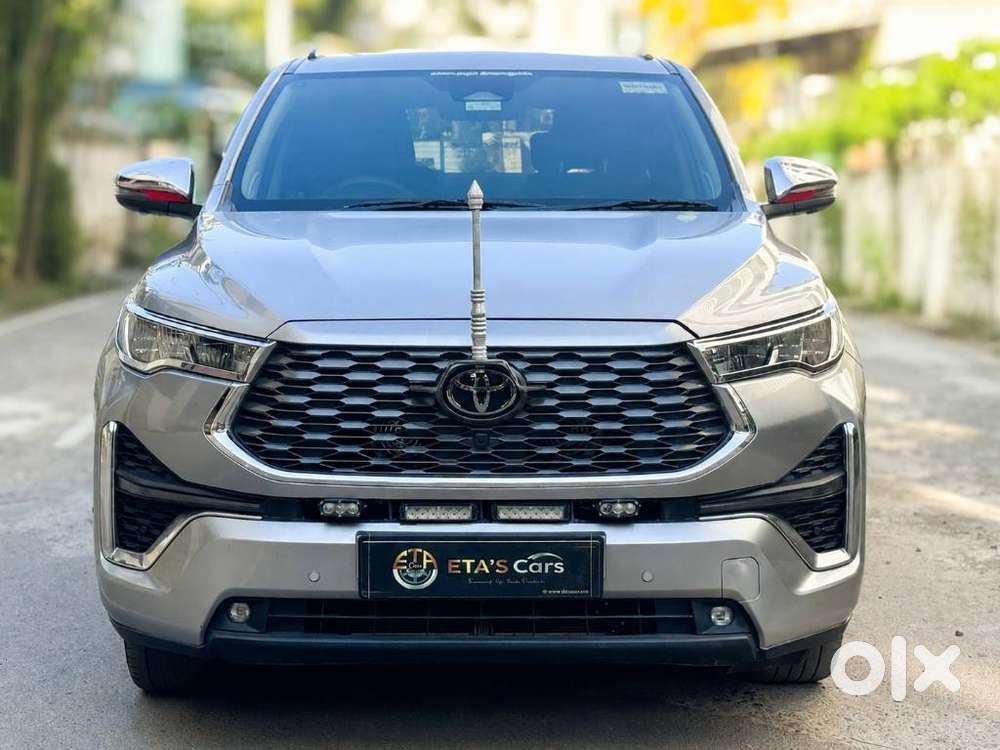 Toyota Innova Hycross 2.0 Zx (o) Hybrid 7 Str, 2025, Petrol