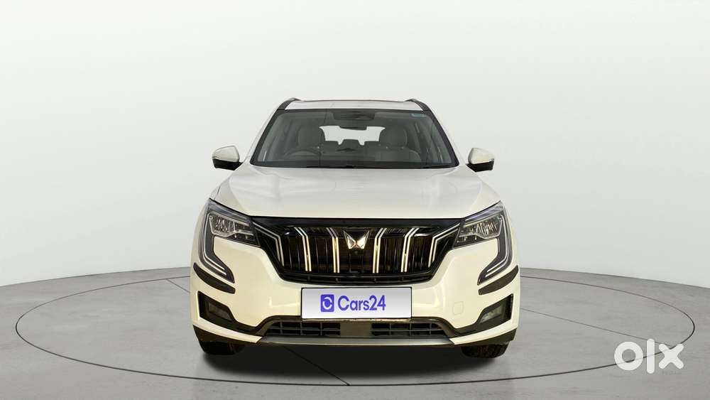 Mahindra Xuv700 2.0 Ax 7 Petrol Mt Str, 2024, Petrol