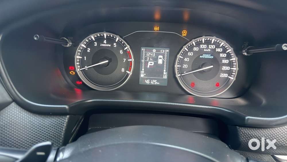 Maruti Suzuki Brezza 1.5 Vxi At Smart Hybrid, 2023, Petrol