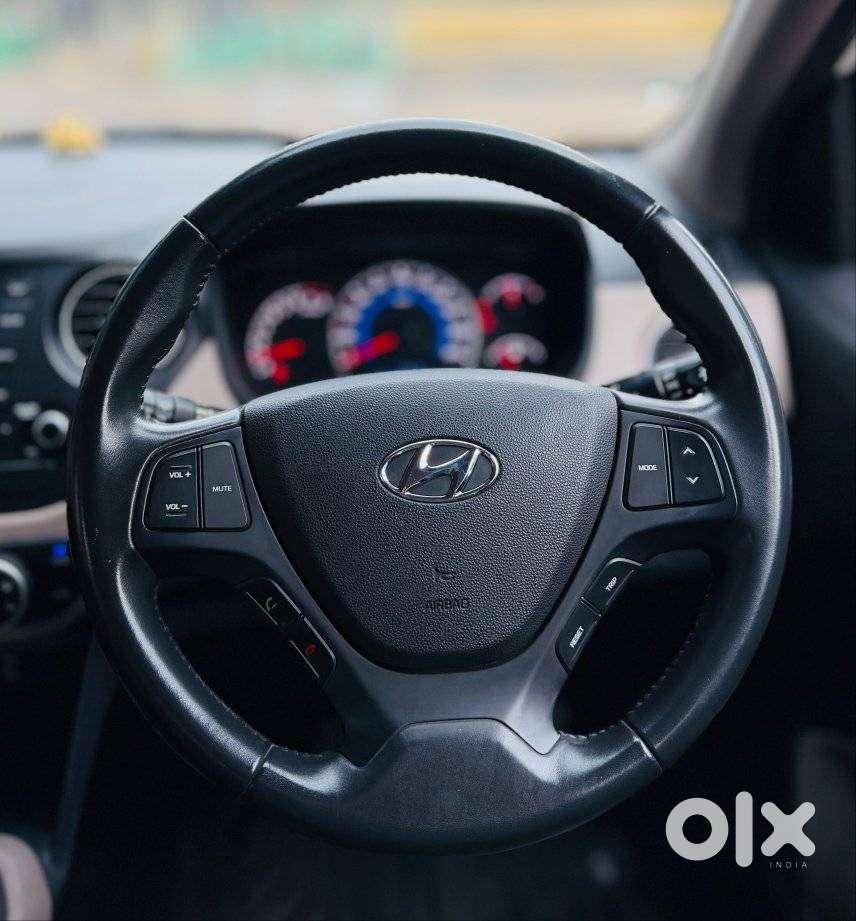 Hyundai Grand I10 Asta Option, 2017, Petrol