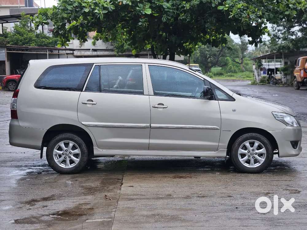 Toyota Innova 2.5 G 2012