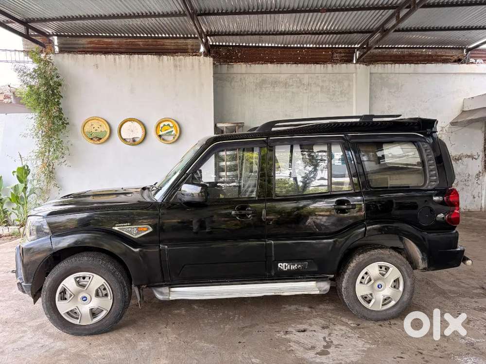 Mahindra Scorpio Diesel 2015