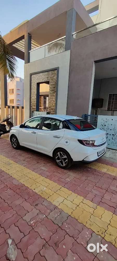 Hyundai Aura 2022 Petrol 65000 Km Driven