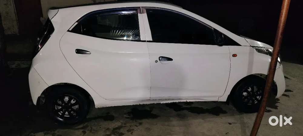 Hyundai Eon 2015 Petrol Well Maintained