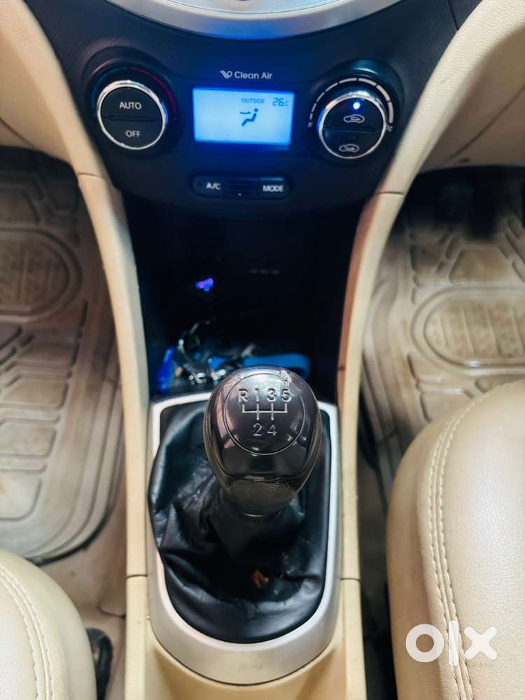 Hyundai Verna Petrol 2013