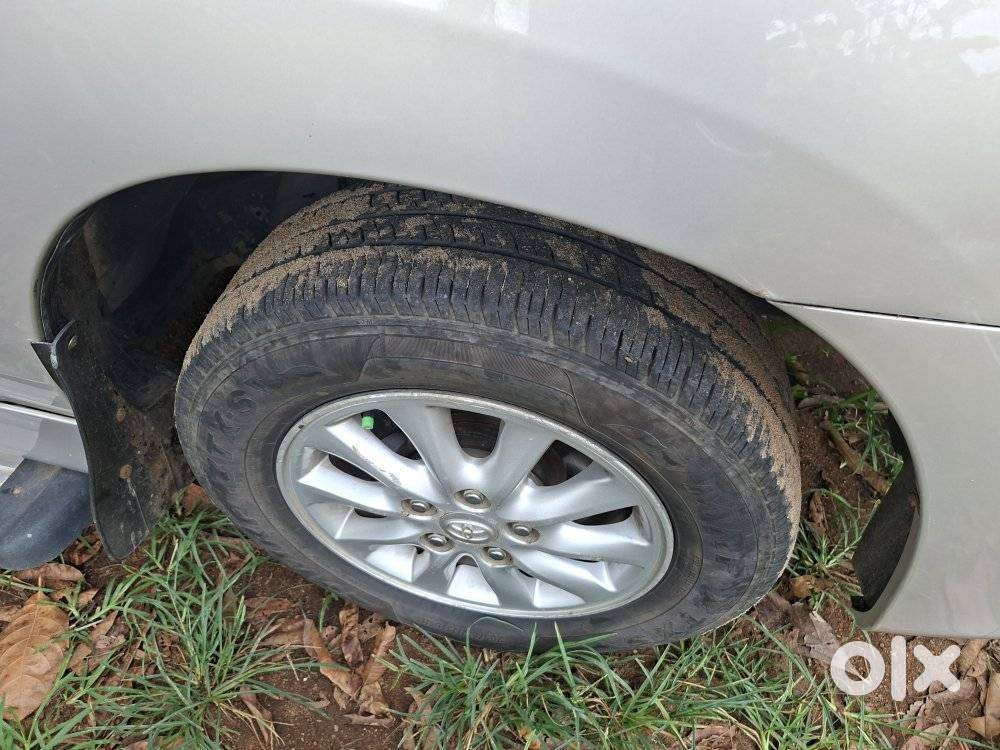 Toyota Innova 2.5 Z Diesel 7 Seater Bs Iv, 2014, Diesel