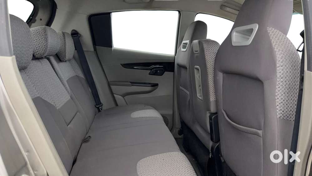 Mahindra Kuv 100 Mfalcon G80 K8, 2016, Petrol