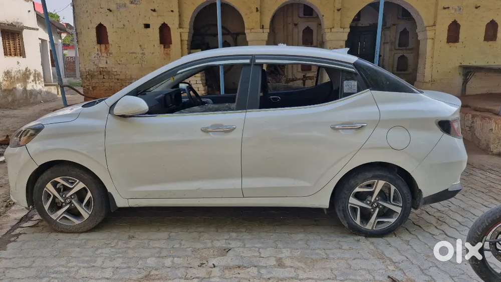 Aura Sx Petrol