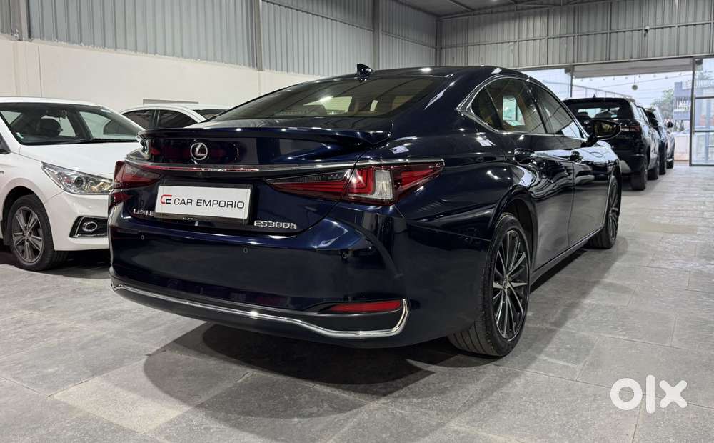 Lexus Es 300h Luxury, 2024, Cng & Hybrids