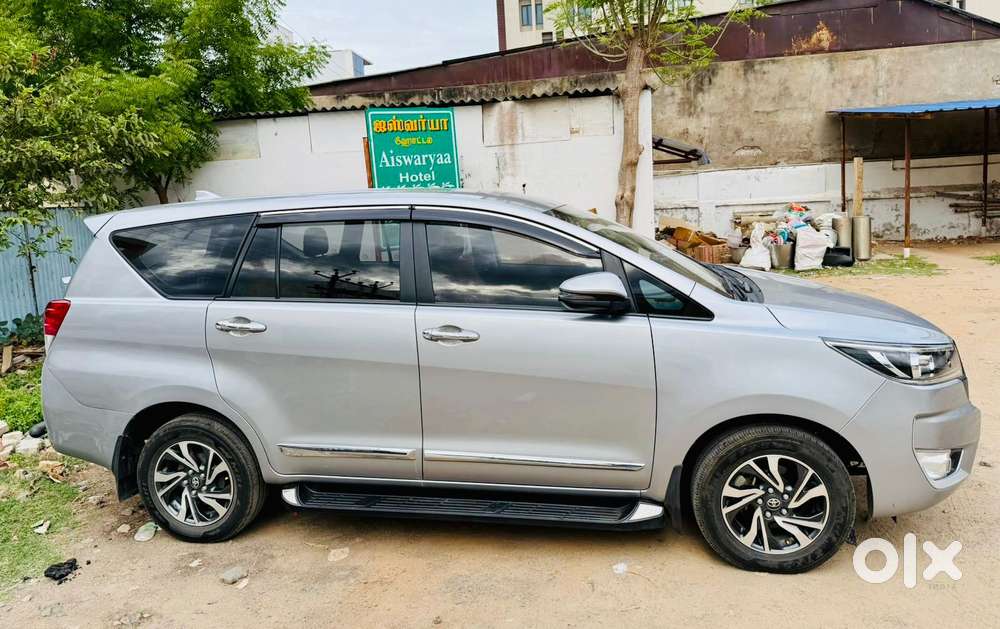 Toyota Innova Crysta 2.4 G Plus Mt 7 Str, 2024, Diesel