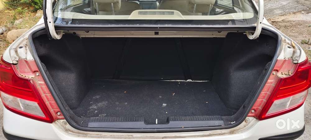 Maruti Suzuki Swift Dzire Vxi Optional, 2024, Petrol