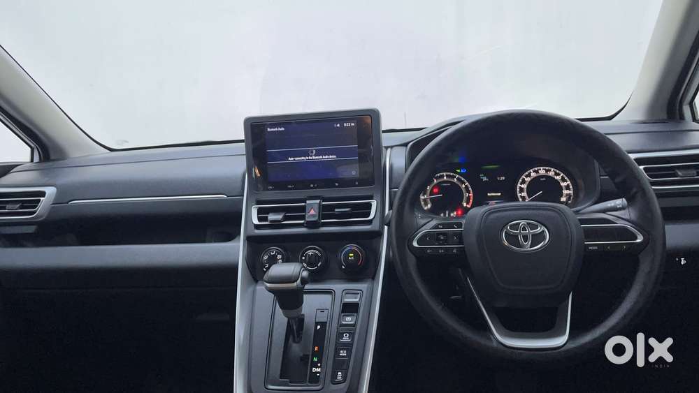 Toyota Innova Hycross 2.0 Gx 8 Str, 2024, Petrol
