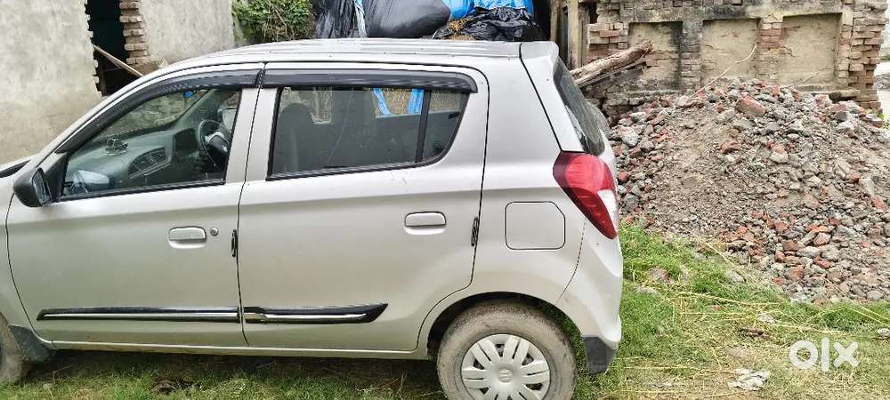 Led Display, Back Camera, Music System, Remote Key