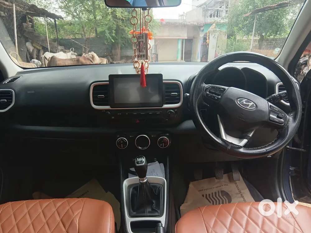 Hyundai Venue 2021 Petrol Well Maintained
