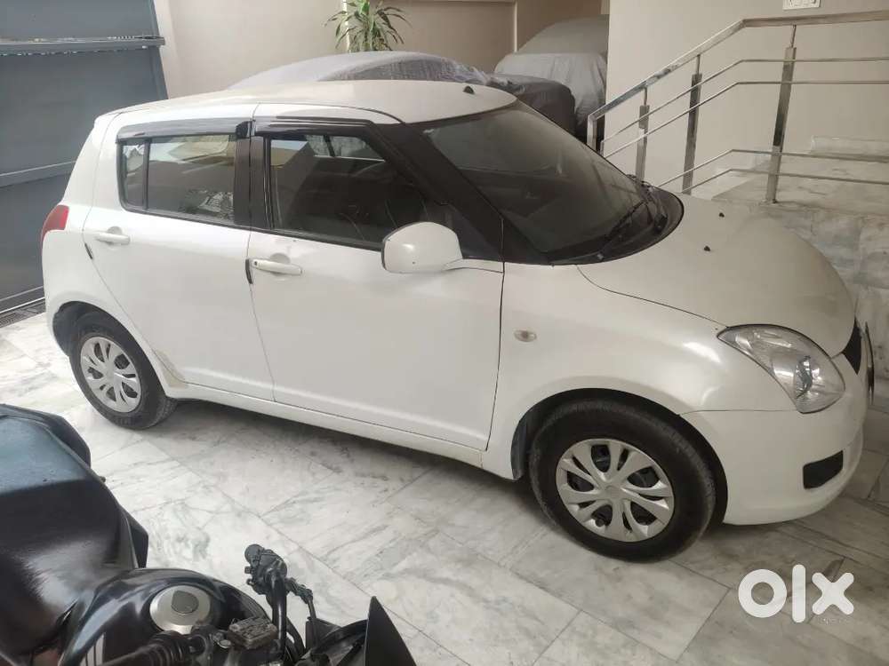 Maruti Suzuki Swift 2011 Diesel Well Maintained ,service Is Done