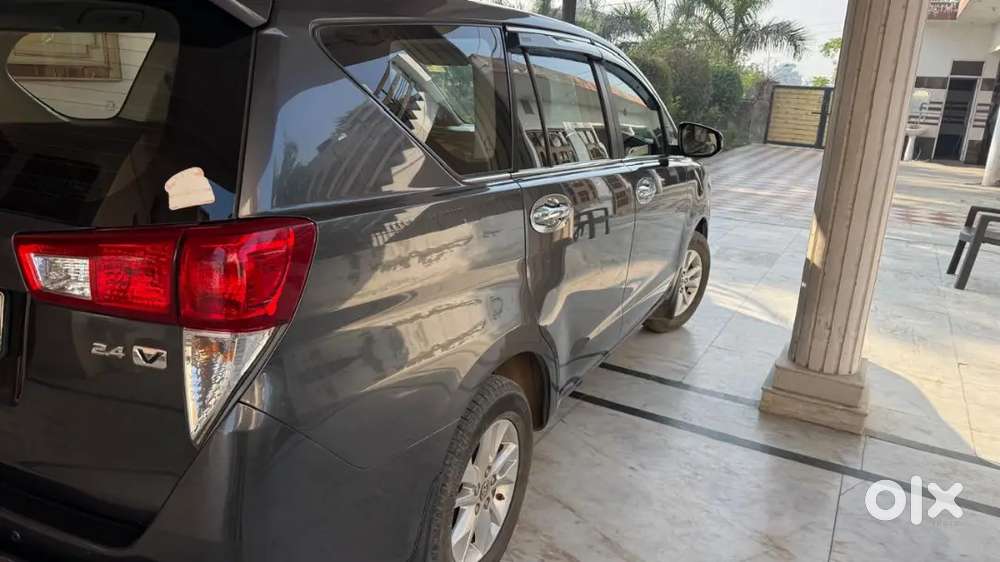Toyota Innova Crysta 2.4 Diesel 2018