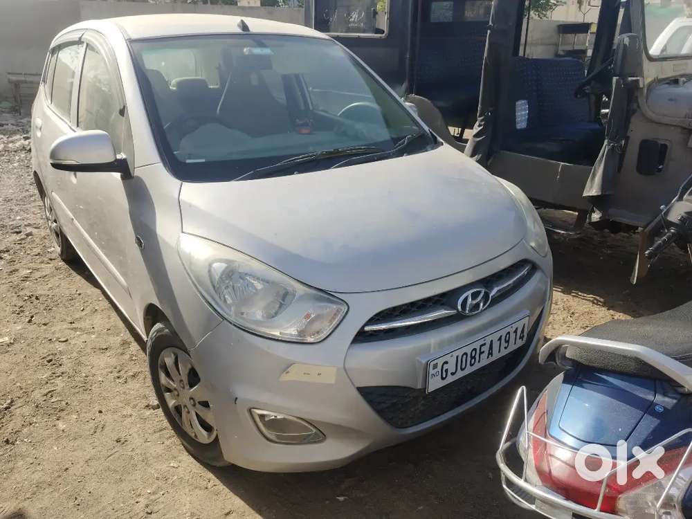I10 Sporz Pure Petrol